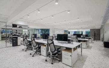 办公室年度工作总结和计划6篇