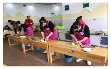 保育员转正申请书5篇