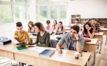 法学本科自我鉴定范文5篇