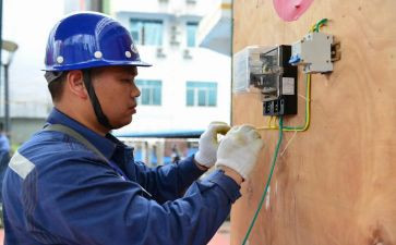 考电工技师工作总结5篇