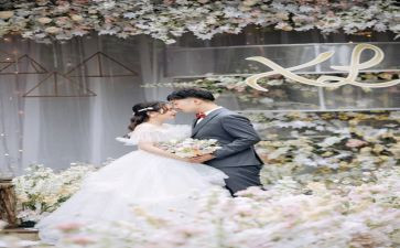 订婚宴主持人讲话稿7篇