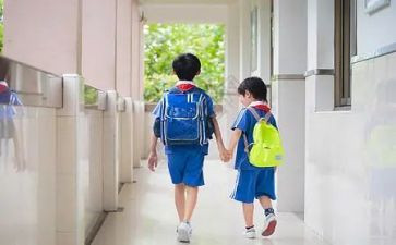 放学回家的作文5篇