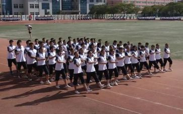 高一自我介绍作文6篇