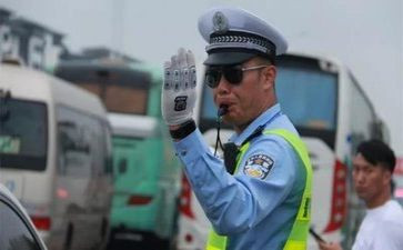 交警述职报告5篇
