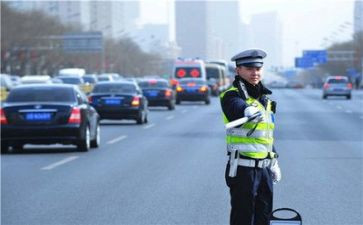 交警年终个人总结8篇