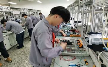 技校军训心得8篇