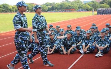 军训一天的心得体会100字6篇