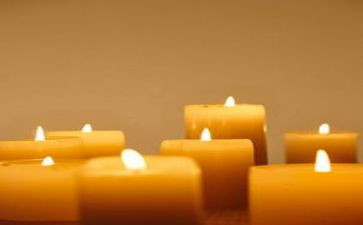 《蜡烛》作文优秀8篇