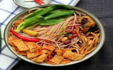 煮螺蛳粉的作文8篇