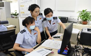 管理人员年终工作总结8篇