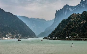 《三峡》教案模板8篇