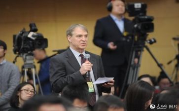 新闻讲话稿8篇