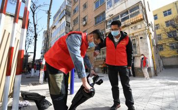 学雷锋小标兵评个人事迹8篇