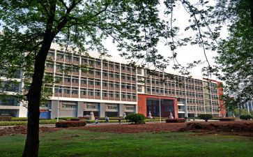 学院学生鉴定表自我鉴定8篇