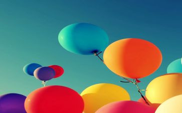 玩气球游戏作文6篇