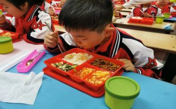 在校学生思想汇报5篇