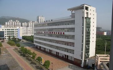 中专毕业生护理自我鉴定最新8篇